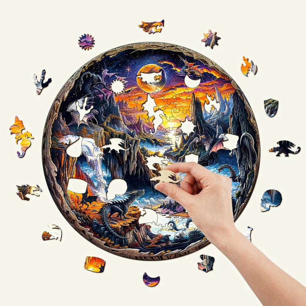 Skurriles Holz-Puzzle - 3D-Fantasy-Welt