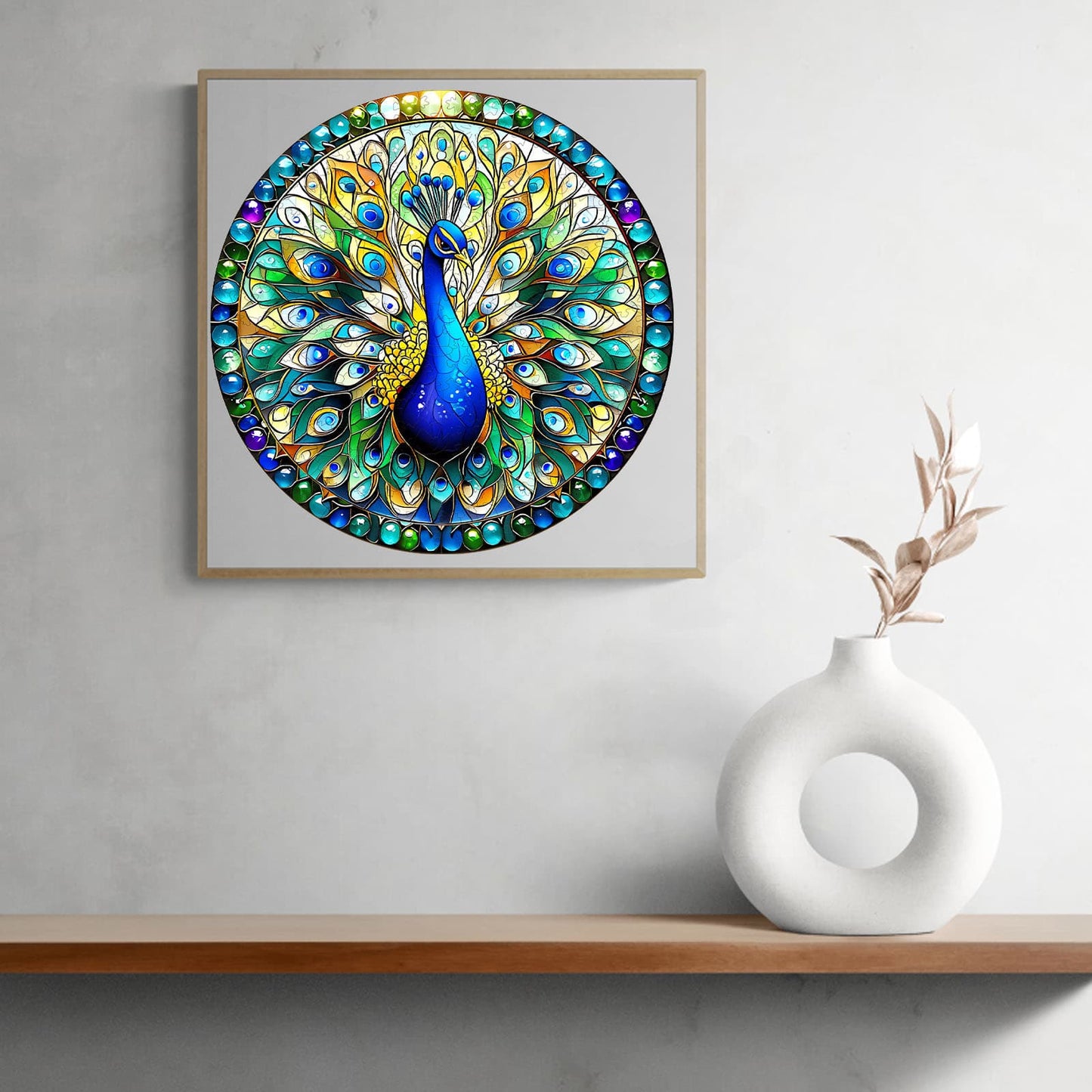 Launiges Holzpuzzle - Buntglas-Pfau